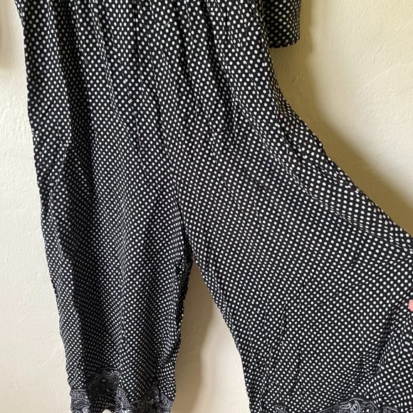 ***VINTAGE 1980's Black and White Polka Dot Jumper*** - Picture 2 of 7